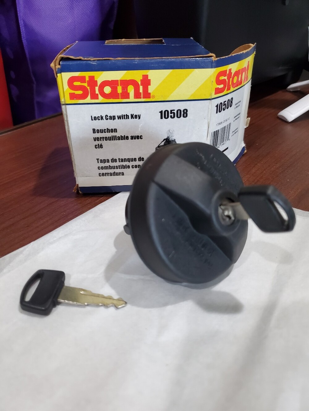 Stant 10508 Regular Locking Fuel Gas Cap 2000s - Mid 2010s 2 Keys